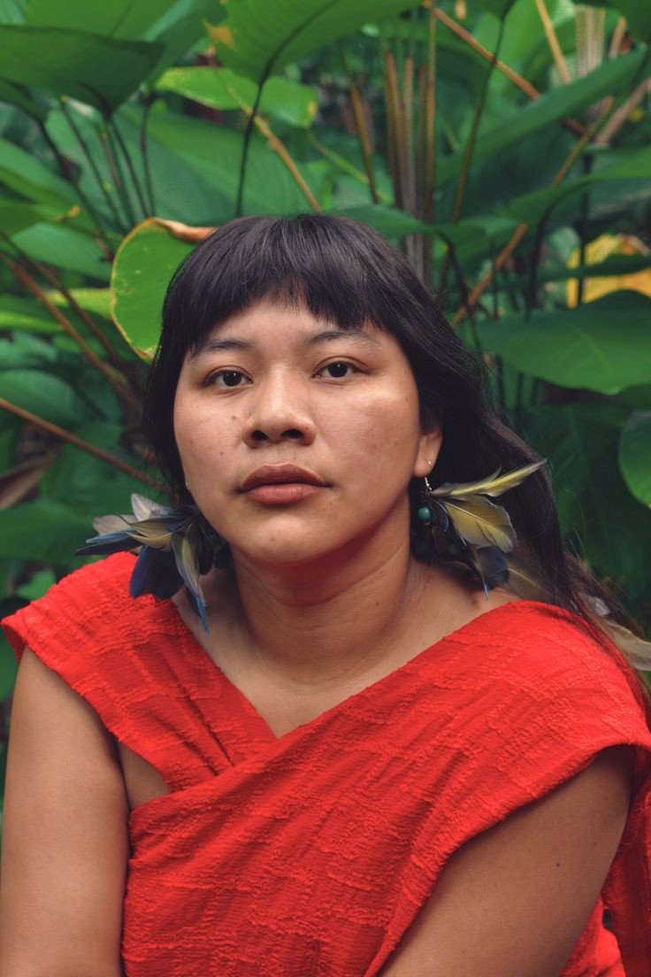 Kãisãró Diroá - Atriz | Performer | Cantora de cantos  ancestrais | Consultora originaria | Artista 